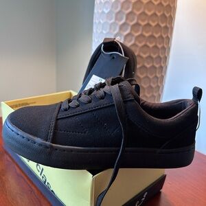 Art Class Girls Size 13 Black Canvas Sneakers